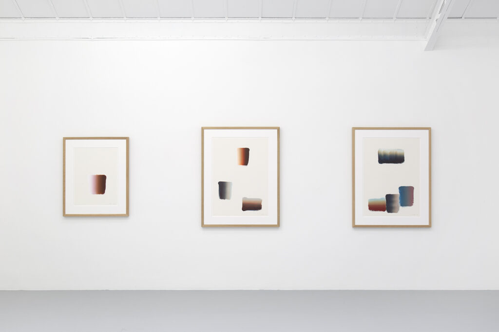 Exhibition views of “Response,” at Mennour (6 rue du Pont de Lodi), 2025. © Lee Ufan, Adagp, Paris, 2025. Photo by Mennour Archives. Courtesy of the artist and Mennour, Paris.