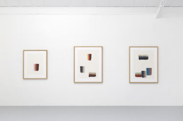 Exhibition views of “Response,” at Mennour (6 rue du Pont de Lodi), 2025. © Lee Ufan, Adagp, Paris, 2025. Photo by Mennour Archives. Courtesy of the artist and Mennour, Paris.
