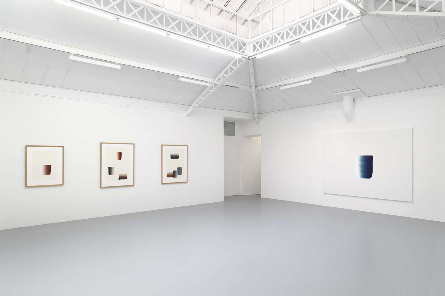 Exhibition views of “Response,” at Mennour (6 rue du Pont de Lodi), 2025. © Lee Ufan, Adagp, Paris, 2025. Photo by Mennour Archives. Courtesy of the artist and Mennour, Paris.