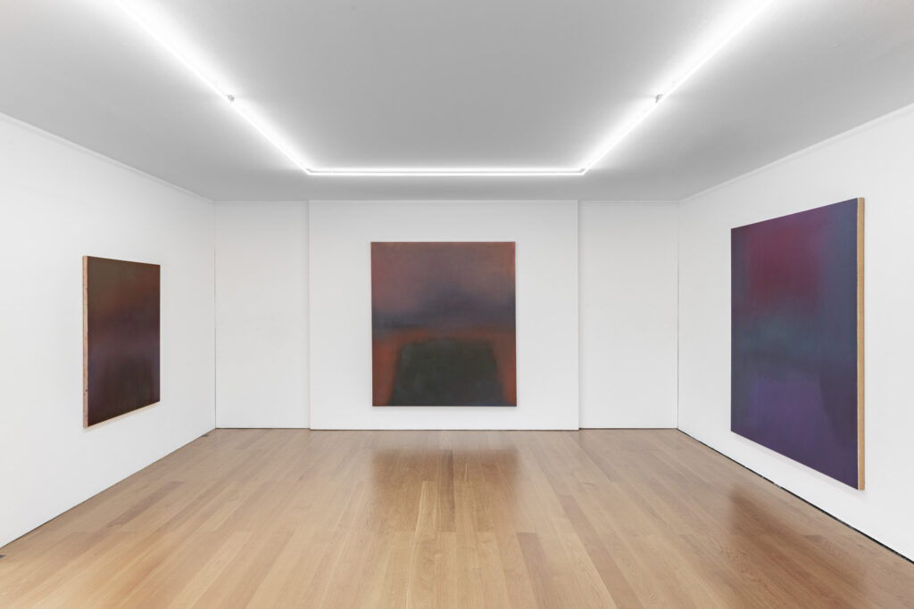 Installation View of "Bridges" by Maximilian Rödel at Galerie Rüdiger Schöttle, Munich, 2025 © The Artist, Image Courtesy Galerie Rüdiger Schöttle, Photography by Dirk Tacke