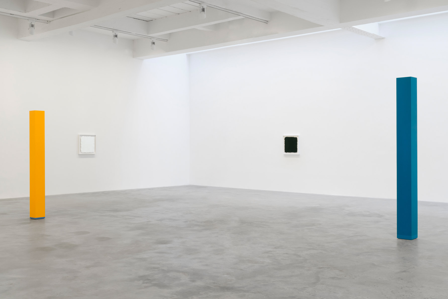 Installation view of Anne Truitt: Waterleaf, Matthew Marks Gallery, New York, February 13 – April 18, 2026 © Estate of Anne Truitt / The Bridgeman Art Library / Courtesy Matthew Marks Gallery