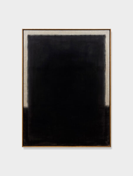 Pavlo Padilla, Donde mediendan muerte los borrachos, 2025, pulverized charcoal from Carbonería Parras mixed with olive oil from Jaén on raw linen, 130x97cm © The Artist