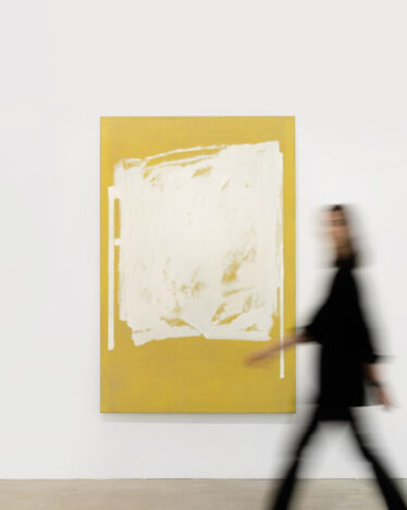 Sea and Mirror is one of my favorite works from this show. John Zurier, Sea and Mirror , 2026, oil on linen, 200 x 132 cm (78 3/4 x 52 in)