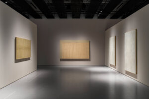 Park Seo-Bo and Huong Dodinh: Emptiness Fullness